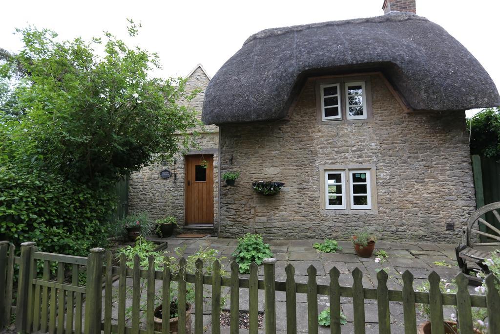 Thatch Cottage Lacock Luaran gambar